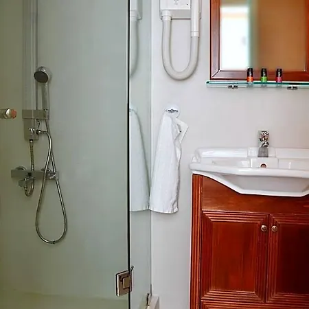 Hotel Keros Art 3*