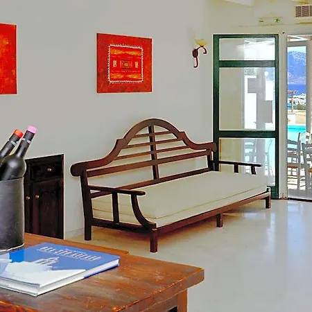 Keros Art Hotel 3*