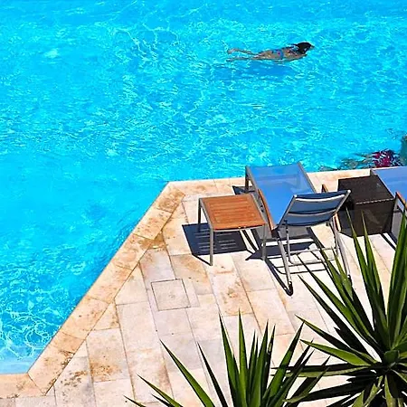 Hotel Keros Art 3*