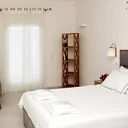 Keros Art Hotel 3*